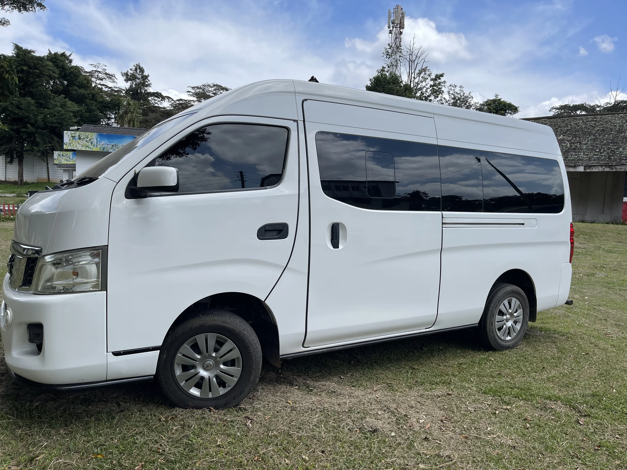 FunFlights' own Executive Tour Van, parked three-quarter view.